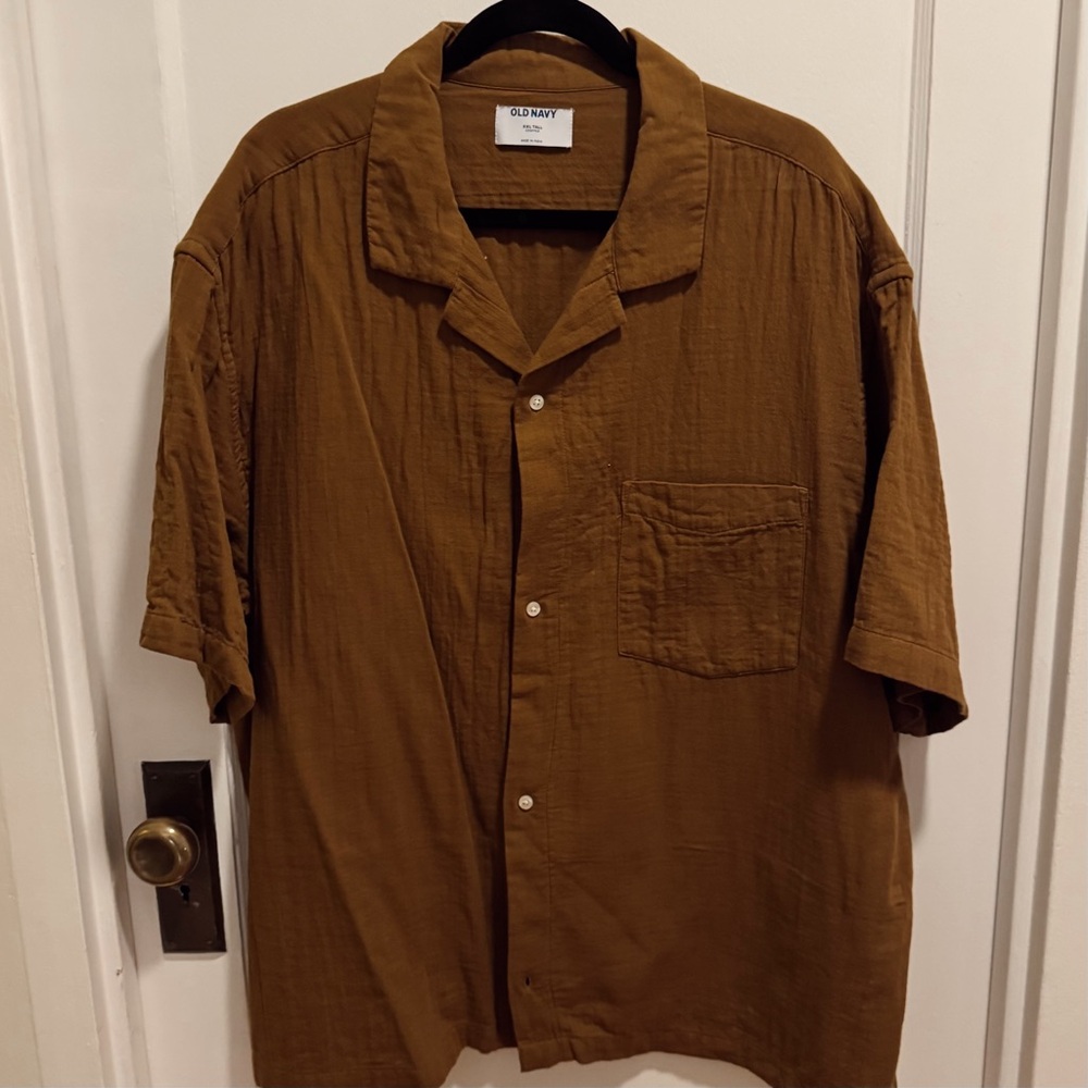 Old Navy Tan Short Sleeve Button Down Shirt